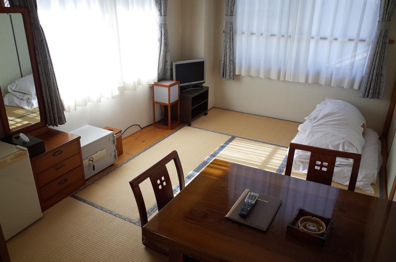Hôtel Gokase Onsen Mori No Yado Kijiya à Takachiho Extérieur photo